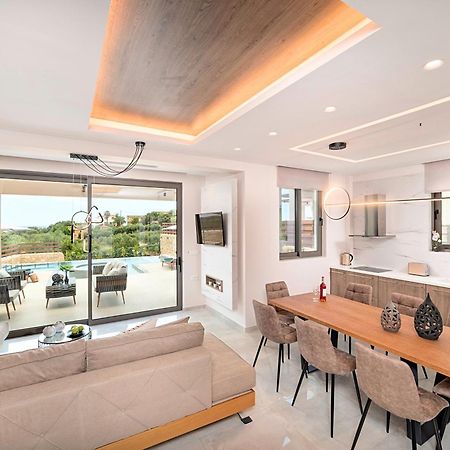 Minoas Villas Heated Pool Kournas Bagian luar foto